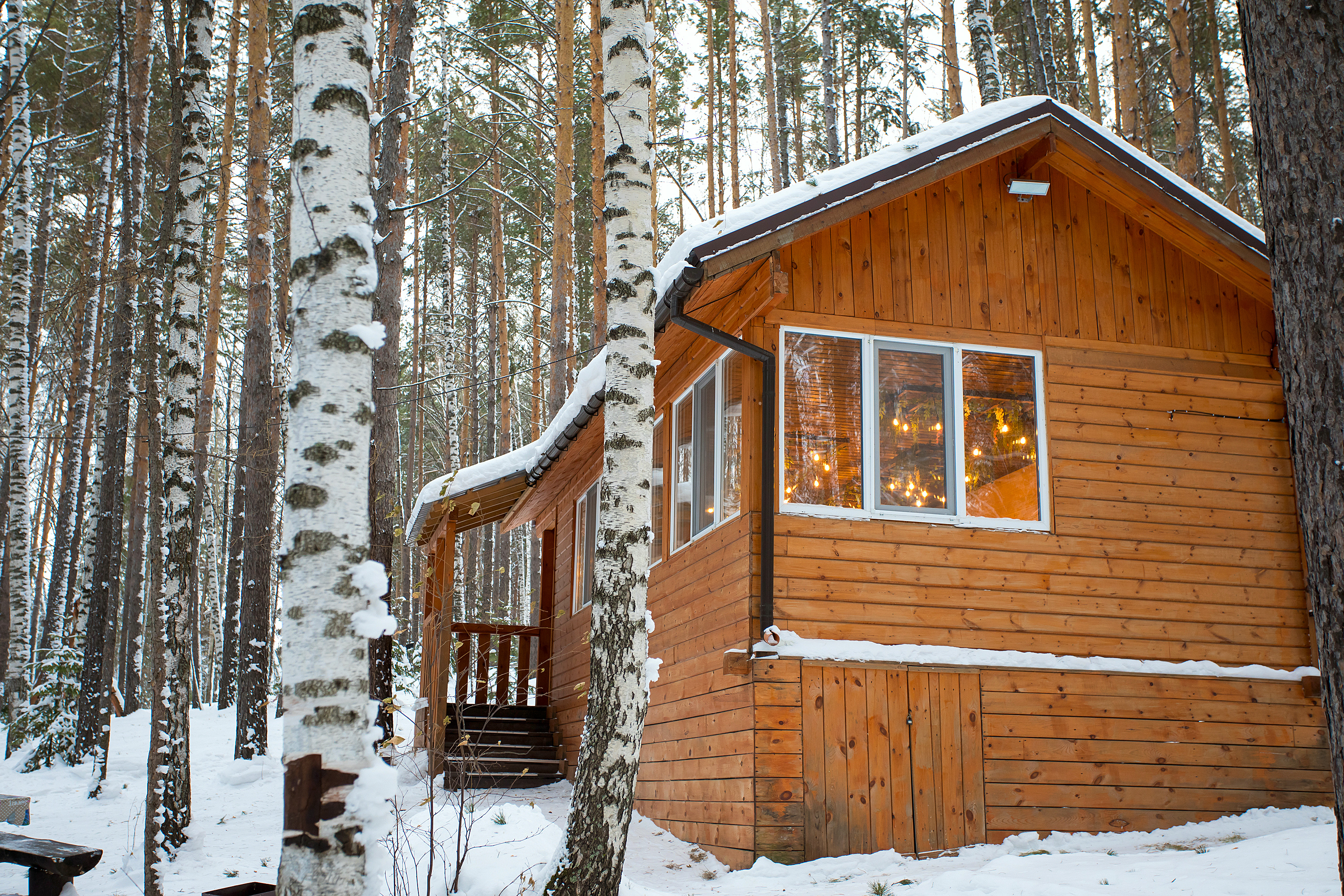 Отдых для компании в большой теплой беседке