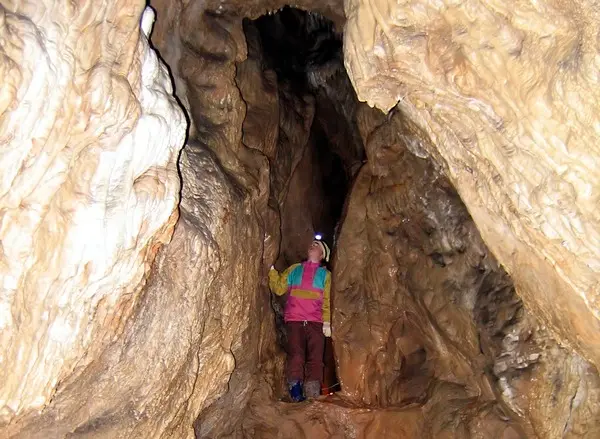 Индивидуальная экскурсия в пещеру Караульная