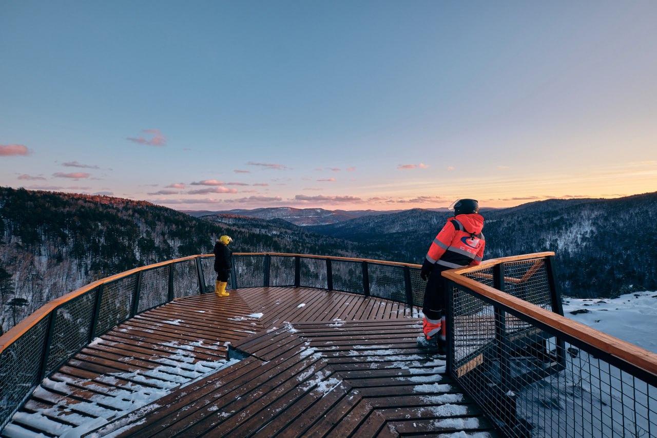 Тур на снегоходах: горячее питание + костёр