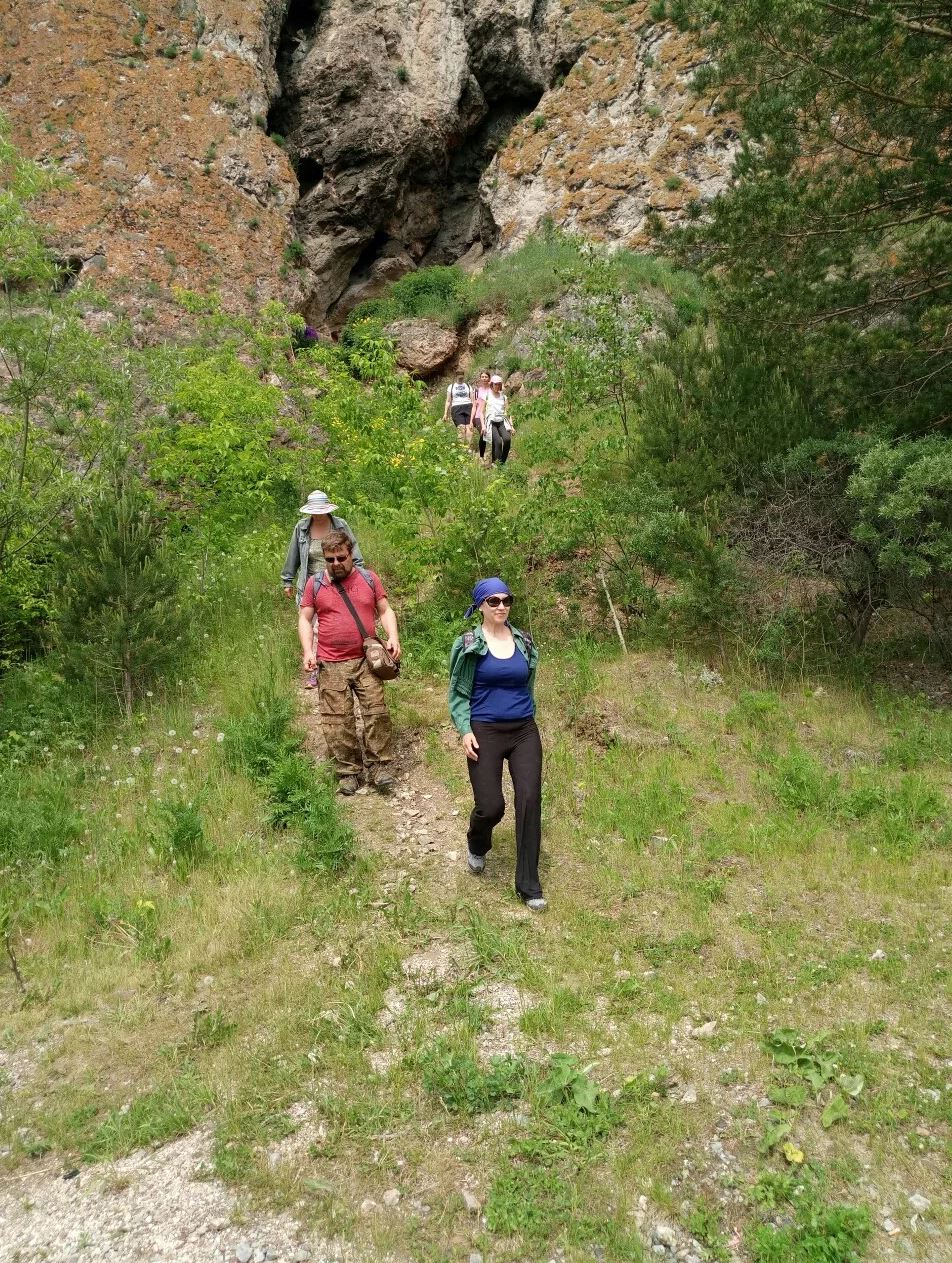 Прогулка на катере до пещеры Еленёва