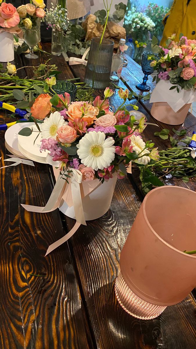 Мастер-класс по созданию композиции или букета из цветов