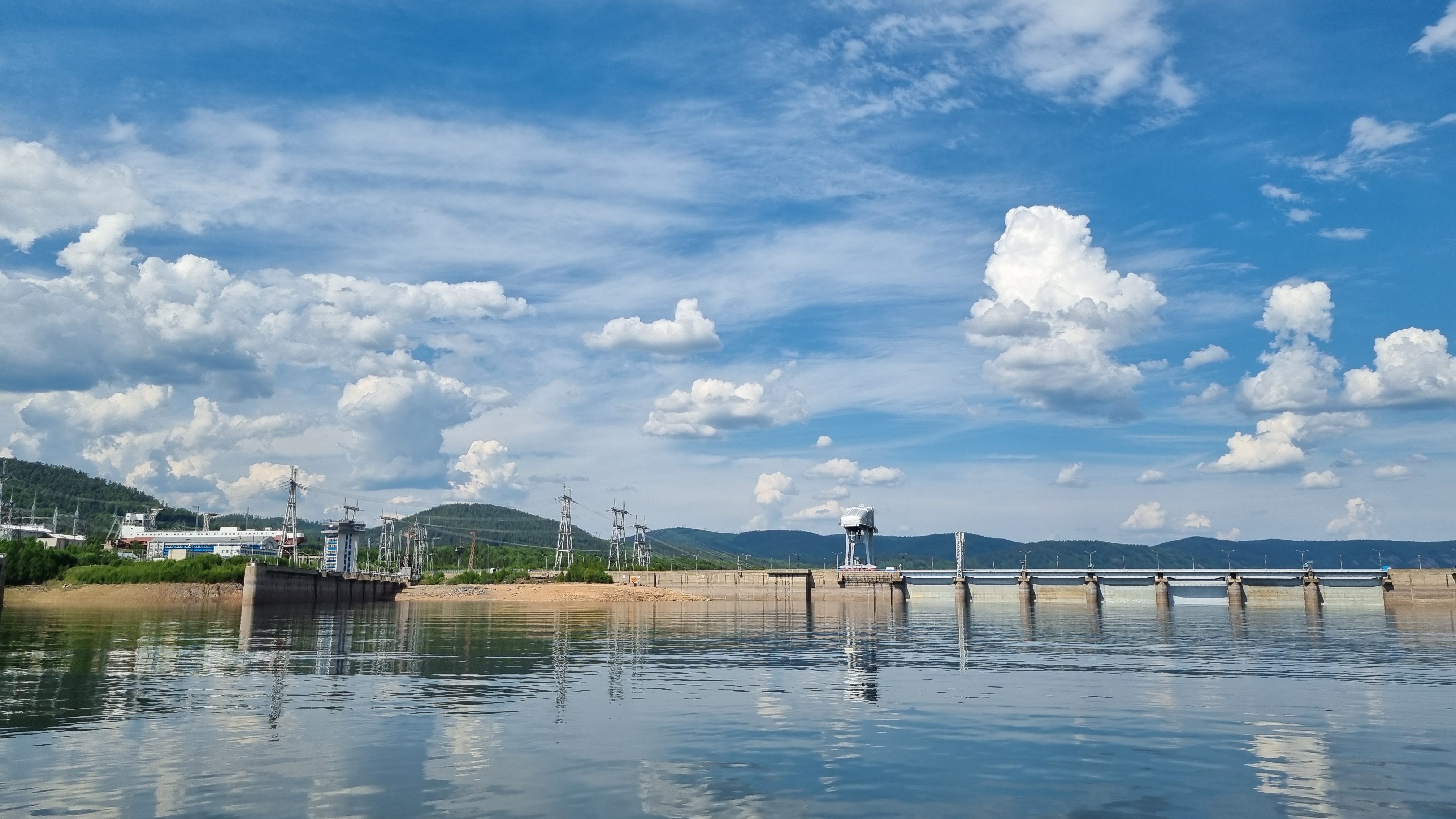 Прогулка на море на катере "Сибирь"